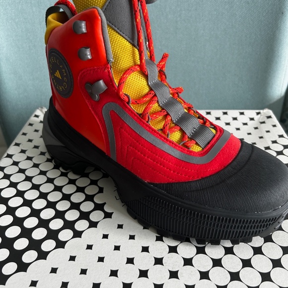 Adidas by Stella McCartney Terrex hiking boots - Picture 6 of 10